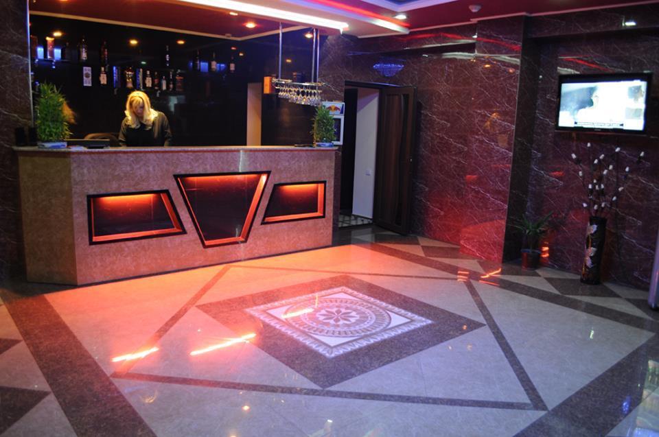 Hotel Apollon Erivan Exterior foto