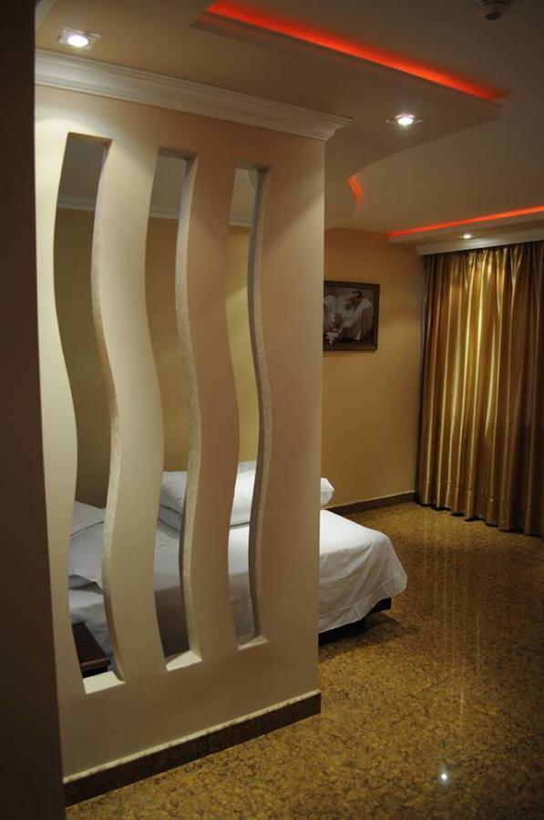 Hotel Apollon Erivan Exterior foto